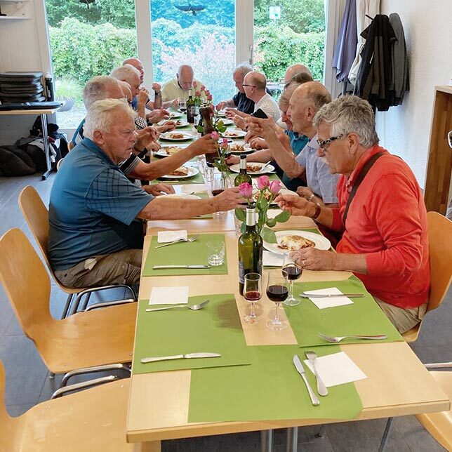 Montagsessen der Seniorengruppe – mit Überraschung